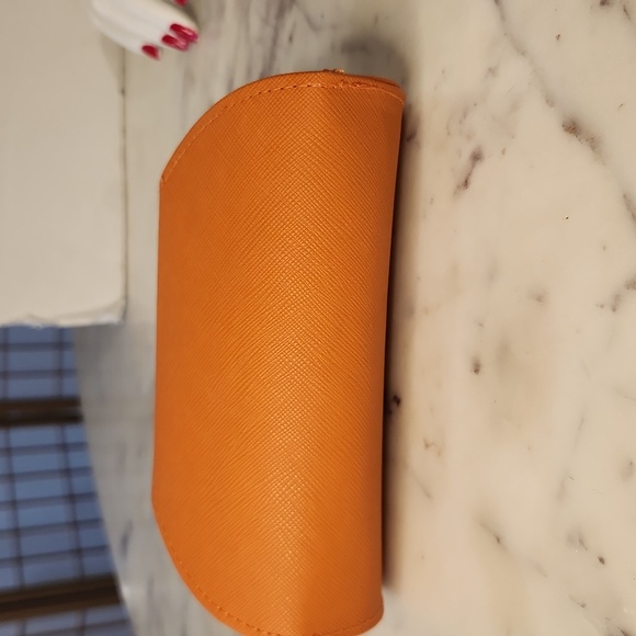 Tory Burch | Sunglass Case ONLY - Picture 2 of 4